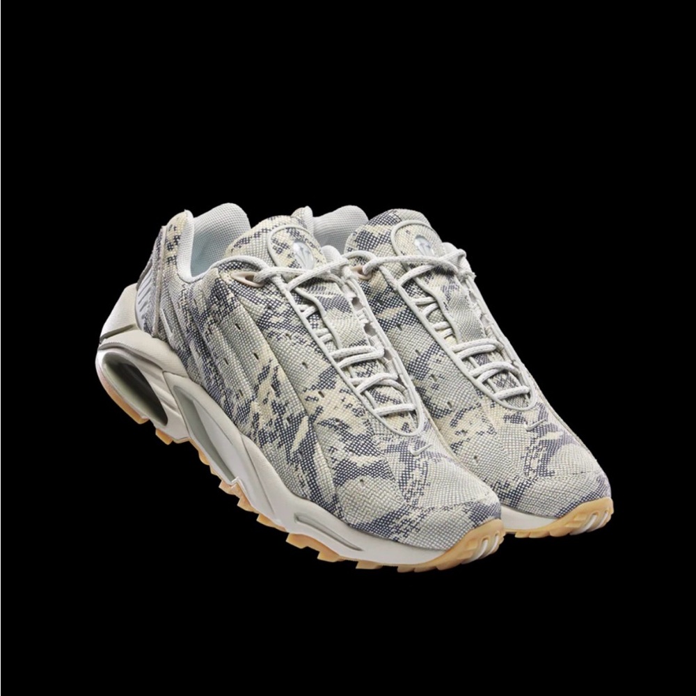 Nike Hot Step NOCTA (Drake Collection) Athletic Shoes in Gray and Cream